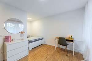 Möbliertes WG Zimmer in modernisierter Wohnung in Nürnberg – Neptunweg 21, 90471 Rangierbahnhof-Siedlung, Nürnberg – Vorschaubild 2