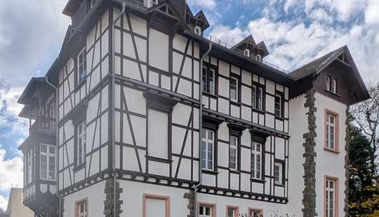 Bild von Rarität - HISTORISCHE VILLA mit Gestaltungspotenzial: Büro, Praxis und/oder Wohnen