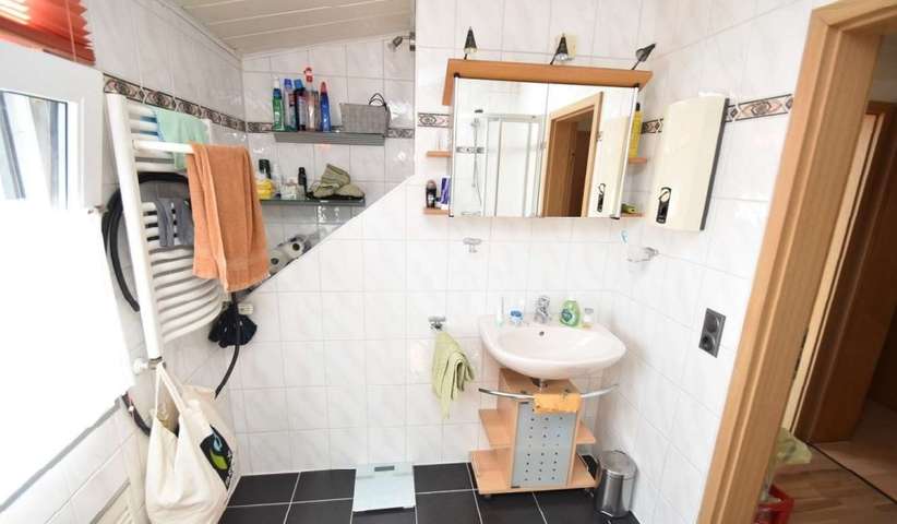 Schöne Dachgeschosswohnung mit Balkon - Photo 5