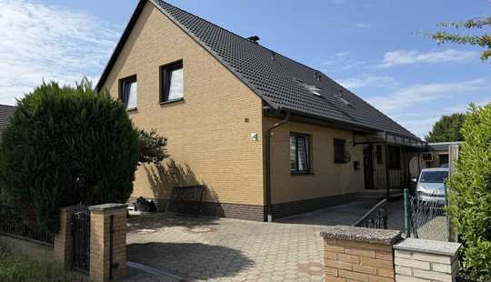 Bild von Großes und modernisiertes Zweifamilienhaus mit gehobener Innenausstattung in Wolfsburg/Große Kley