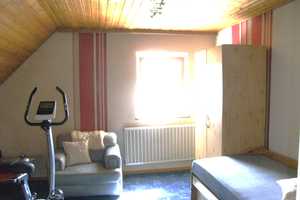 Gepflegtes Einfamilienhaus mit Nebengebäuden – Landshut (Kreis) – Vorschaubild 12