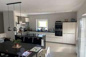 Modernes lichtdurchflutetes Einfamilienhaus in herrlicher Stadtrandlage von Homburg – Die vollständige Adresse der Immobilie erhältst du vom Anbieter., 66424 Homburg – Vorschaubild 2