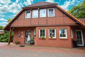 RESERVIERT: Wohnen wie im Bilderbuch: Gepflegtes Einfamilienhaus mit großzügigem Garten – Oldenburg (Kreis) – Vorschaubild 2