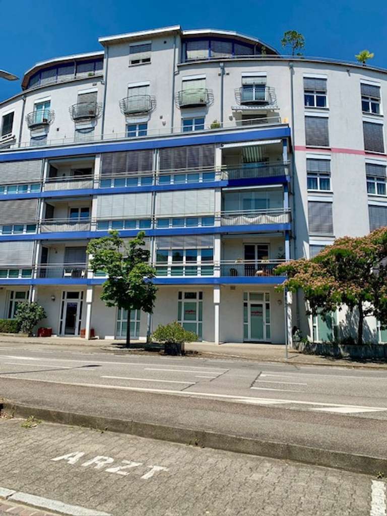 Stilvolle 3-Zimmer-Wohnung mit gehobener Innenausstattung mit EBK in Rheinfelden