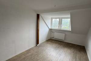 Attraktive 3,5-Zimmer-Dachgeschosswohnung in Duisburg – Freidrich-Wilhelm-Str. 24, 47051 Dellviertel, Duisburg – Vorschaubild 17