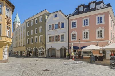 Wohn- und Geschäftshaus in Bestlage am Rathausplatz von Bad Reichenhall