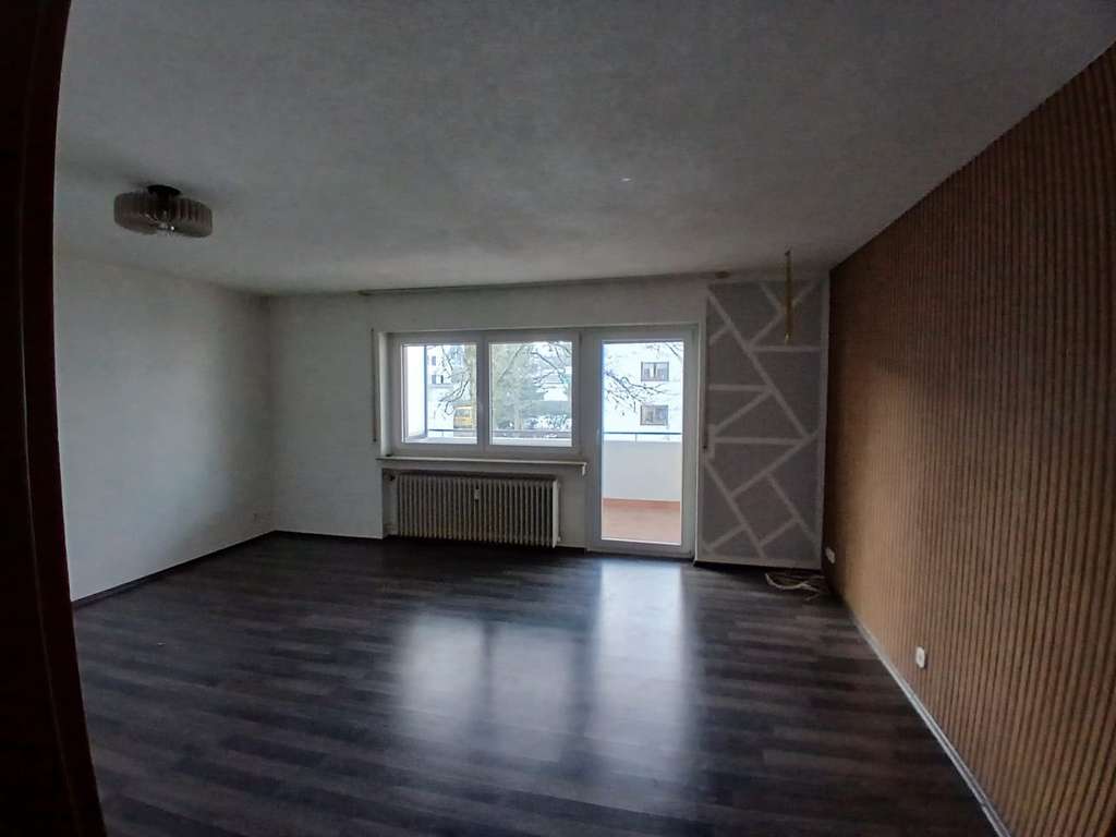 Immobilie in Laichingen - Gepflegte 3,5-Zimmer-Wohnung mit Balkon in Laichingen - Bild 2