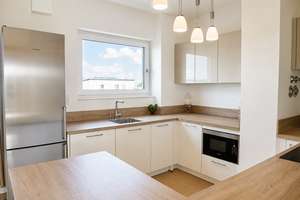 IM BELIEBTEN KÜNSTLERVIERTEL! MODERNES PENTHOUSE MIT SONNIGER DACHTERRASSE UND TIEFGARAGENSTELLPLATZ – Die vollständige Adresse der Immobilie erhältst du vom Anbieter., 65197 Rheingauviertel / Hollerborn, Wiesbaden – Vorschaubild 9