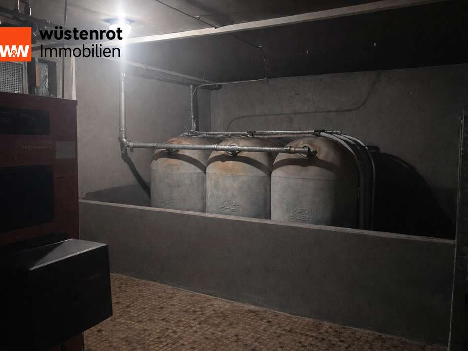RS19_UG_Heizraum_Öltanks