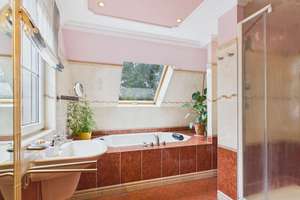 Exklusiver Wohnkomfort mit Indoor-Pool in erstklassiger Lage – Die vollständige Adresse der Immobilie erhältst du vom Anbieter., 12559 Müggelheim, Berlin – Vorschaubild 10