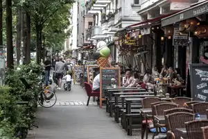 Neubau trifft Lebensqualität: 4 Zimmer, zwei Bäder, Aufzug & sonniger Balkon zum ruhigen Innenhof – Holteistraße 5a, 10245 Berlin – Vorschaubild 11