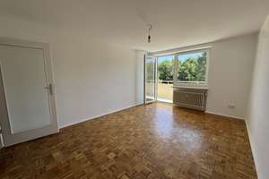 Sonnige 2-Zimmerwohnung mit Loggia – Rathenaustraße 132, 80937 Am Hart, München – Vorschaubild 2
