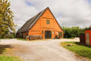 Historisches Bauernhaus auf 3.240 m² in idyllischer Lage in Lübeck – Die vollständige Adresse der Immobilie erhältst du vom Anbieter., 23560 Sankt Jürgen, Lübeck – Vorschaubild 2