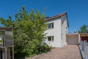 Modernes Wohnhaus in ruhiger Lage von Weilimdorf-Wolfbusch