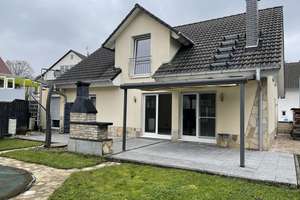 Ein Wohnparadies für die ganze Familie mit Doppelgarage und Garten – Die vollständige Adresse der Immobilie erhältst du vom Anbieter., 71573 Allmersbach im Tal – Vorschaubild 13