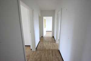 ZINSHAUS mit 5 EINHEITEN + BALKONE + VOLL VERMIETET – Zu den Hellbergen 2, 38486 Altmarkkreis Salzwedel – Vorschaubild 8