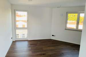 Exklusives Wohnen über den Dächern: 19 m² Süd-Dachterrasse in Rahlstedt – Bruhnsallee 12, 22143 Rahlstedt, Hamburg – Vorschaubild 5