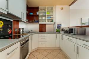 Helle Split-Level-Wohnung auf 4 Zimmern mit Westbalkon und Tiefgarage! – Die vollständige Adresse der Immobilie erhältst du vom Anbieter., 50858 Junkersdorf, Köln – Vorschaubild 5