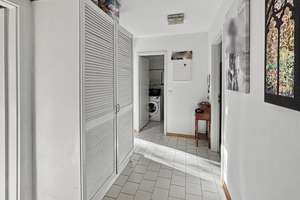 Schöne vermietete 2 Zimmer-Wohnung mit TG-Stellplatz am Wasser und an der Wuhlheide in Berlin – Die vollständige Adresse der Immobilie erhältst du vom Anbieter., 12459 Oberschöneweide, Berlin – Vorschaubild 8