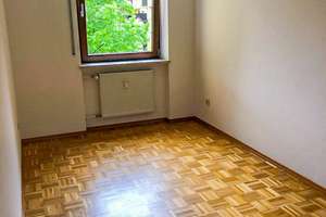 Helle 3 ZKB Wohnung mit Balkon im Regensburger Westen – Die vollständige Adresse der Immobilie erhältst du vom Anbieter., 93049 Westenviertel, Regensburg – Vorschaubild 4