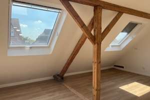 Schöne klimatisierte 3,5-Zimmer DG-Wohnung in der Nähe des Westparks an der Jahrhunderthalle  – Essenerstr. 10, 44793 Kruppwerke, Bochum – Vorschaubild 2