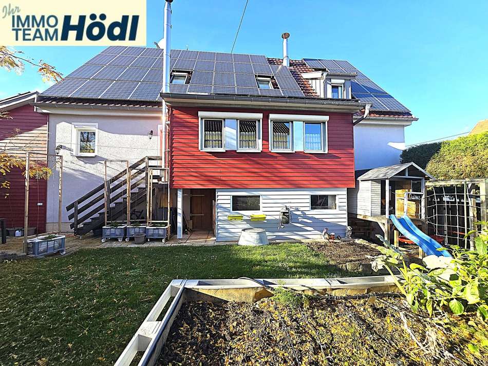 Blick zum Haus von hinten