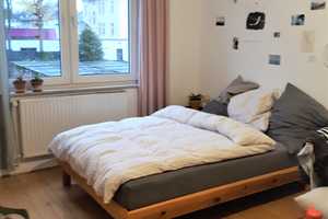 Wunderschöne 1,5 Zimmer Wohnung mit Dielenboden, Tageslichtbad in zentraler Lage – Overdyker Straße 10, 44809 Bochum – Vorschaubild 4