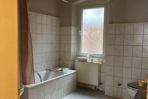Sehr schöne, helle 2 Zi Whg mit original Massivholzdielen und EBK zu vermieten – Turnstraße 5, 90763 Nördliche Südstadt, Fürth – Vorschaubild 8
