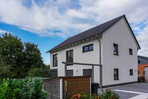 Neuwertiges, freistehendes Einfamilienhaus mit Anbau, zeitlose & stilvolle Ausstattung und Garten – Kaiserslautern (Kreis) – Vorschaubild 1