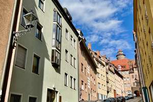 Wohnen mit Blick auf die Burg und St-Sebald - 2-Zi.-Whg. mit EBK und 2 x Loggia – Die vollständige Adresse der Immobilie erhältst du vom Anbieter., 90403 Altstadt, St. Sebald, Nürnberg – Vorschaubild 1