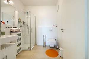 Exklusives Wohnen mit Rheinblick! Möbliertes Appartement in Köln/ Bayenthal – Die vollständige Adresse der Immobilie erhältst du vom Anbieter., 50968 Bayenthal, Köln – Vorschaubild 10
