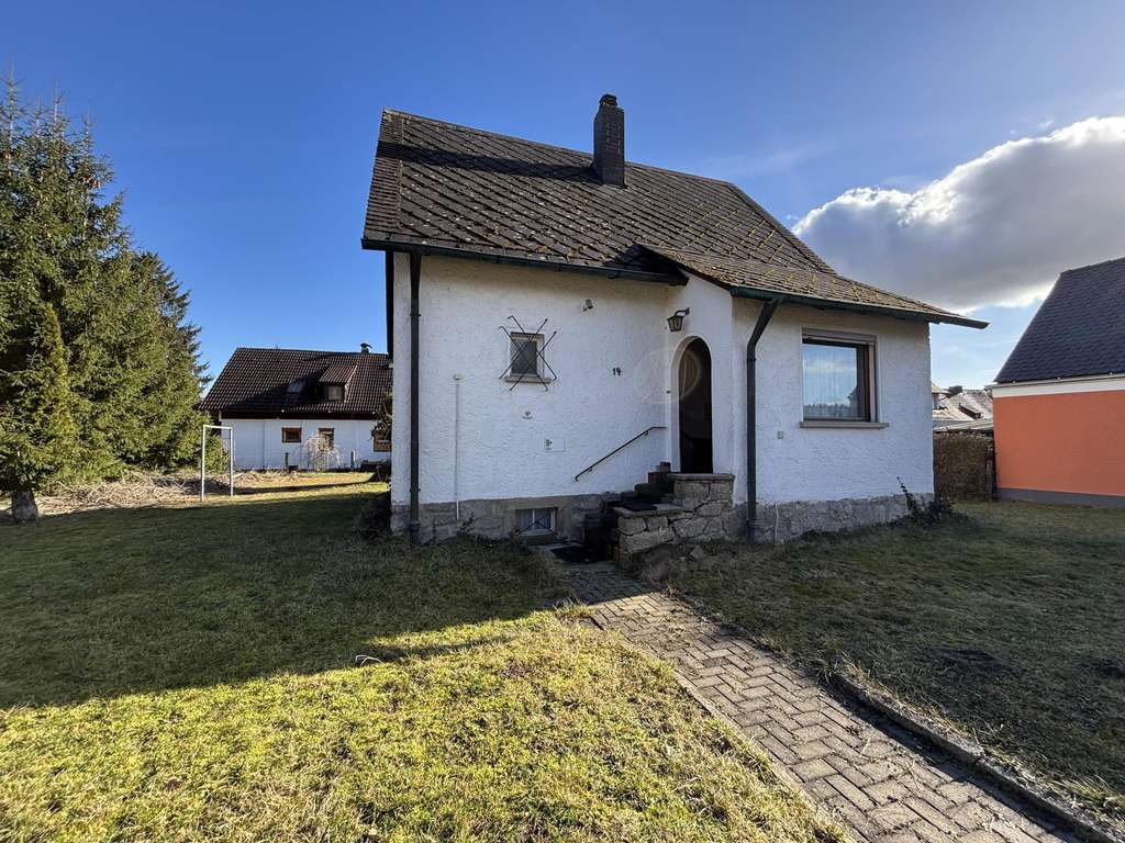 Immobilie in Wernberg-Köblitz - Gestalten Sie hier etwas Neues! - Bild 1