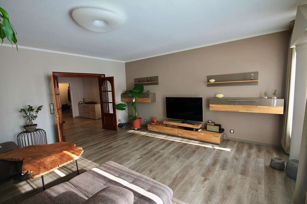 Immobilie in Hanau - Vermietete Erdgeschosswohnung mit Terrasse und Grünanteil - Bild 1