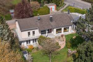 Freistehender Bungalow mit Einliegerwohnung in begehrter Wohnlage von Walheim – Die vollständige Adresse der Immobilie erhältst du vom Anbieter., 52076 Walheim, Aachen – Vorschaubild 2