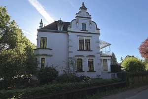 Repräsentative Villa in parkähnlicher Innenstadtlage  – Die vollständige Adresse der Immobilie erhältst du vom Anbieter., 66740 Saarlouis – Vorschaubild 1