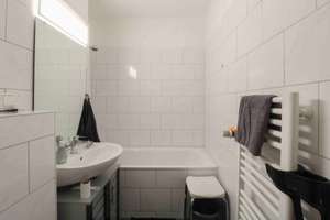 Attraktive Kapitalanlage mit Entwicklungspotenzial in Hannover – Die vollständige Adresse der Immobilie erhältst du vom Anbieter., 30165 Hainholz, Hannover – Vorschaubild 2