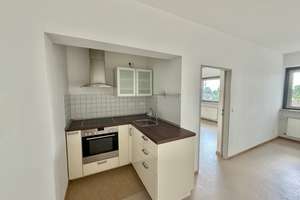 Stilvolle 4-Zimmer-Maisonette-Wohnung mit großer Terrasse zum Wohlfühlen, neue Böden & neues Bad! – Die vollständige Adresse der Immobilie erhältst du vom Anbieter., 94327 Bogen – Vorschaubild 5