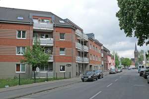 Baujahr 2000! Modernes Wohn- und Geschäftshaus in gefragter Lage von Krefeld-Hüls – Die vollständige Adresse der Immobilie erhältst du vom Anbieter., 47839 Hüls, Krefeld – Vorschaubild 2