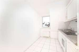 3-Zimmer-Wohnung in direkter Alsternähe inkl. TG-Platz – Die vollständige Adresse der Immobilie erhältst du vom Anbieter., 22335 Ohlsdorf, Hamburg – Vorschaubild 4
