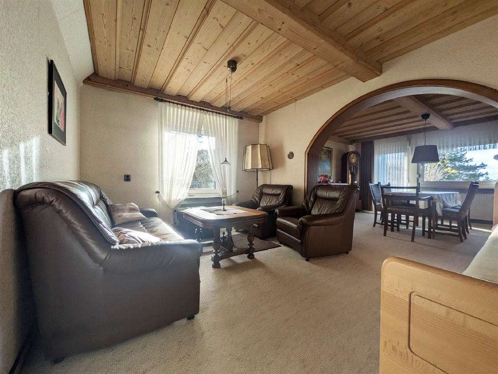 Immobilie in Rüdesheim am Rhein - Großes freistehendes Einfamilienhaus mit Fernblick + traumhaftem weiter bebaubarem Grundstück - Bild 4