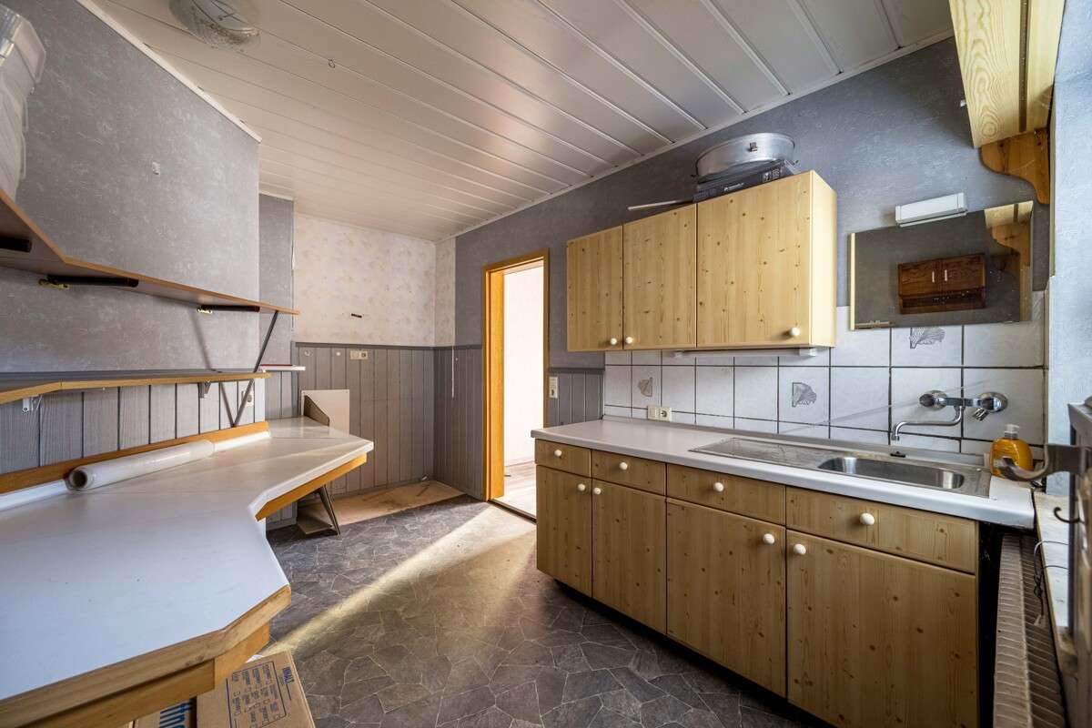 Immobilie in Geestland - Einzigartiges Einfamilienhaus in Debstedt: Geräumiges Wohnen mit zwei Garagen und großem Grundstück - Bild 3