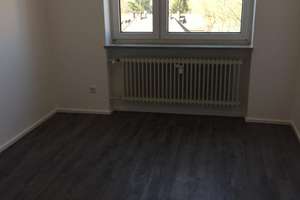 Mehrfamilienhaus mit 8 Wohnungen+1 Gewerbe nach WEG geteilt, 4 Garagen, 7 Stellplätze – Die vollständige Adresse der Immobilie erhältst du vom Anbieter., 90482 Mögeldorf, Nürnberg – Vorschaubild 8