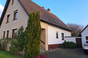 Solides 2 Familienhaus mit großem Garten in zentraler Lage – Die vollständige Adresse der Immobilie erhältst du vom Anbieter., 32549 Bad Oeynhausen – Vorschaubild 2
