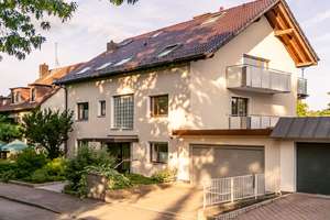 In sehr guter Lage: Gepflegtes Haus mit drei Wohnungen (WEG-aufteilbar) auf weitläufigem Grundstück – Die vollständige Adresse der Immobilie erhältst du vom Anbieter., 60599 Sachsenhausen-Süd, Frankfurt am Main – Vorschaubild 2