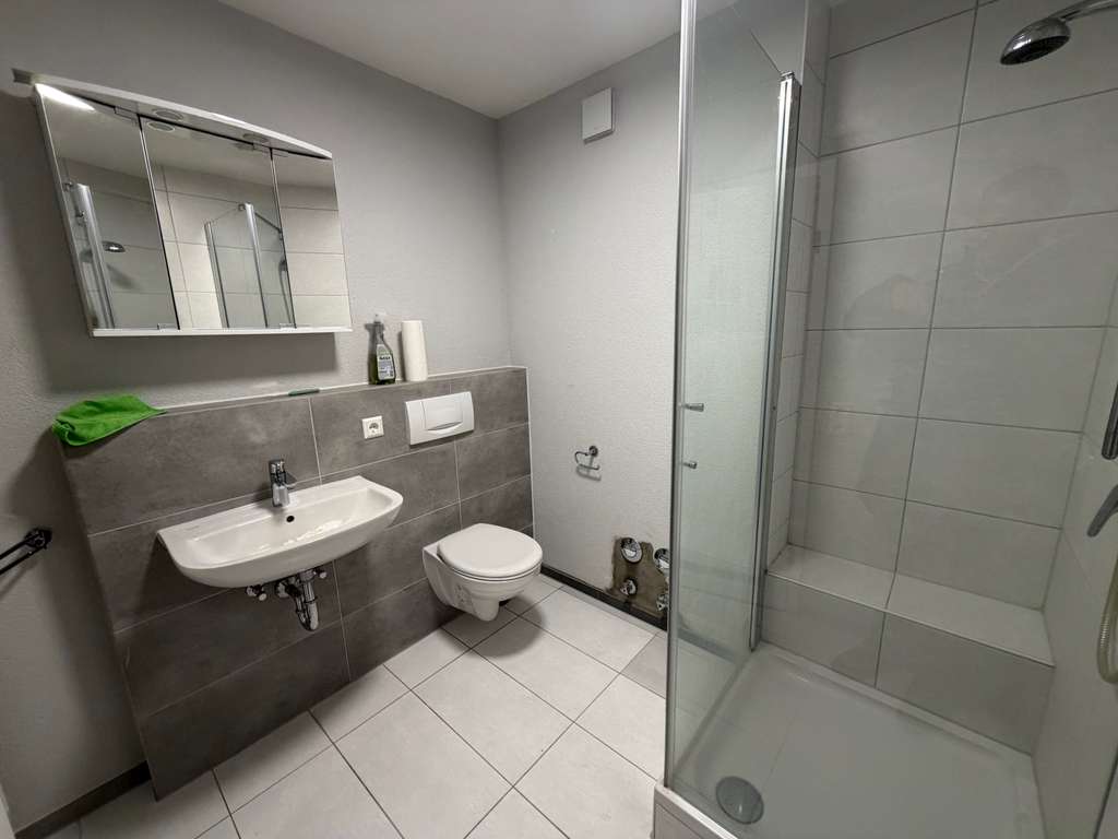 Immobilie in Zimmern ob Rottweil - Tolle renovierte 1,5 Zimmer Wohnung - sofort verfügbar als Kapitalanlage oder Eigennutzung - Bild 4