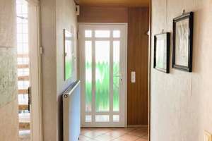 Solides Einfamilienhaus • Südterrasse • Innenhof • 2 Garagen • Alter Ortskern • Lörzweiler – Die vollständige Adresse der Immobilie erhältst du vom Anbieter., 55296 Lörzweiler – Vorschaubild 8