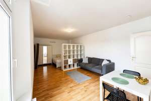 Charmante 1-Zimmer-Altbauwohnung im Seitenflügel – Ruhiges Wohnen in begehrter Kreuzberger Lage – Die vollständige Adresse der Immobilie erhältst du vom Anbieter., 10997 Kreuzberg, Berlin – Vorschaubild 2