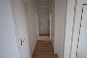 Helle 2-Zimmer Dachgeschosswohnung in Hamburg-Wandsbek