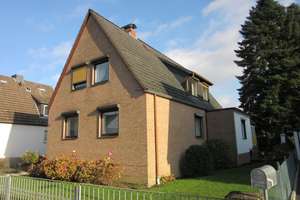 Gepflegtes, renovierungsbed. EFH mit Anbau und Garagengebäude in beliebter Wohnlage von Badenstedt – Die vollständige Adresse der Immobilie erhältst du vom Anbieter., 30455 Badenstedt, Hannover – Vorschaubild 2