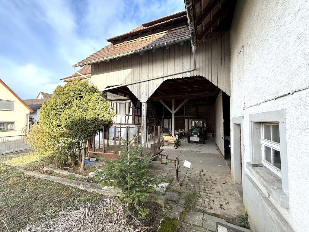 Immobilie in Friesenheim -  Großes Handwerkerhaus mit riesigem Grundstück, sehr viel Platz und viel Potenzial! - Bild 3